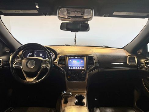 Used 2015 Jeep Grand Cherokee Overland w/ Advanced Technology Group RWD image 11
