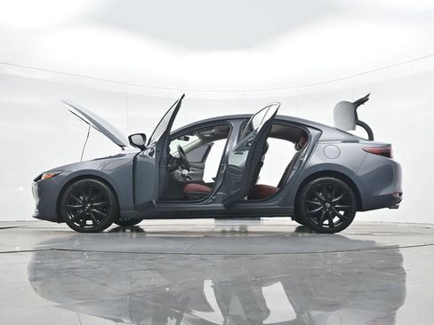Used 2023 MAZDA MAZDA3 s image 47