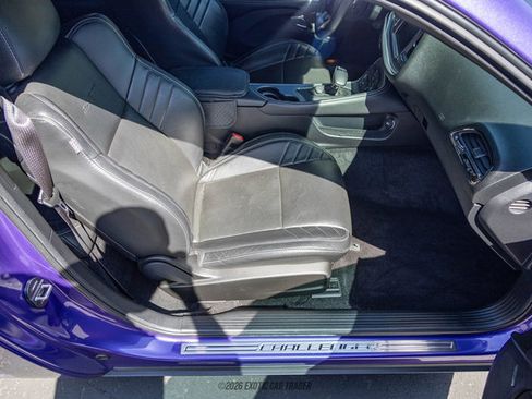 Used 2016 Dodge Challenger SRT Hellcat RWD image 37