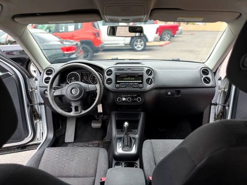 Used 2012 Volkswagen Tiguan S FWD image 2
