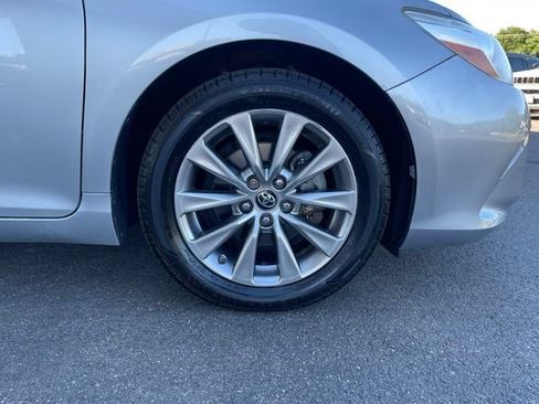Used 2015 Toyota Camry XLE FWD image 35