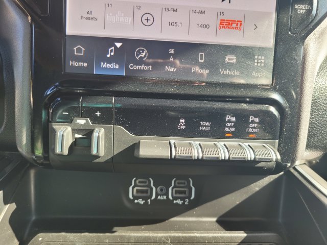 Used 2023 RAM 1500 Laramie AWD/4WD image 23