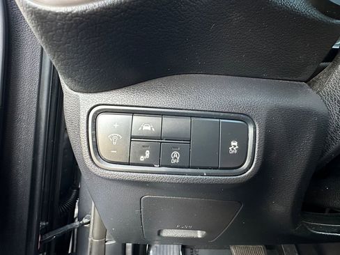 Used 2020 Kia Soul S FWD image 35
