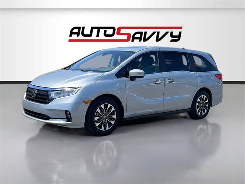 Used 2024 Honda Odyssey EX-L image 3