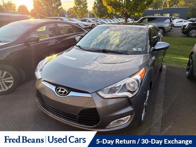 Used 2016 Hyundai Veloster w/ Option Group 03 FWD image 1
