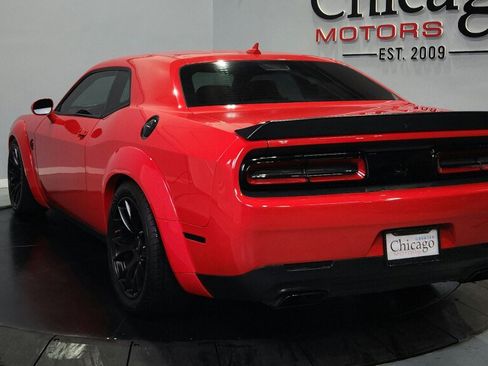 Used 2016 Dodge Challenger SRT Hellcat RWD image 9