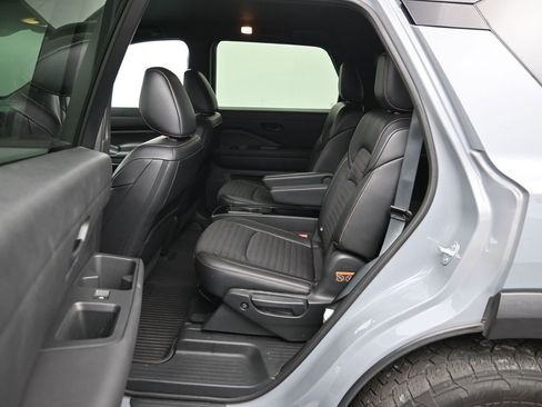 Certified 2024 Nissan Pathfinder Rock Creek image 22