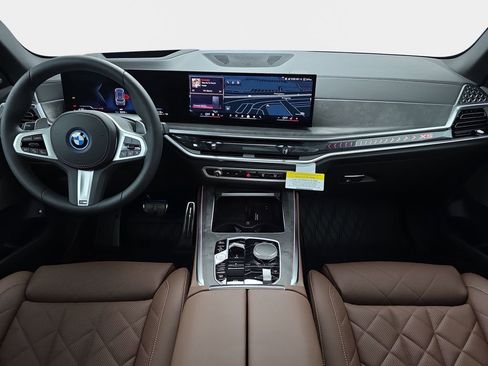 New 2026 BMW X5 xDrive50e w/ M Sport Package AWD/4WD image 10