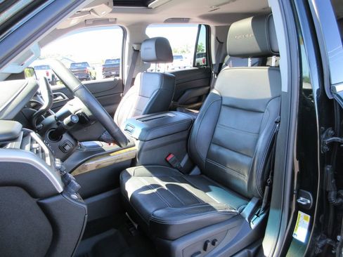 Used 2016 GMC Yukon Denali AWD/4WD image 22