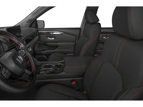 Used 2025 Honda Pilot Sport image 8