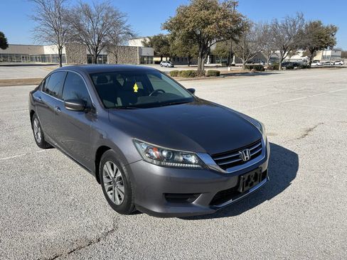 Used 2014 Honda Accord LX image 3