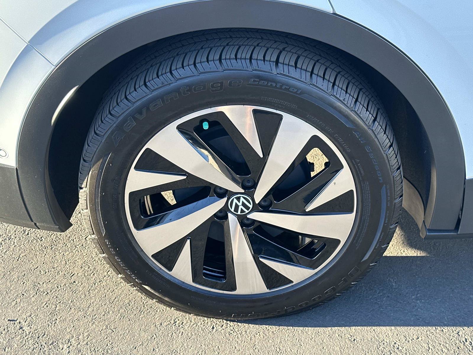 Certified 2023 Volkswagen ID.4 Pro RWD image 6