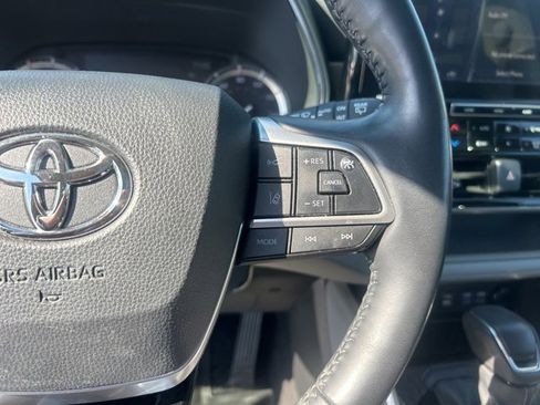 Used 2022 Toyota Highlander Platinum image 20