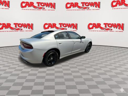 Used 2023 Dodge Charger SXT RWD image 8