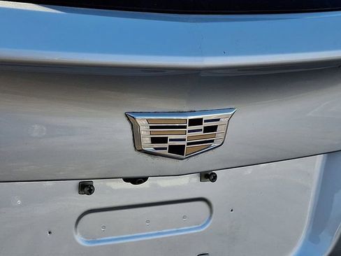 Certified 2022 Cadillac XT4 Luxury w/ Driver Awareness Package image 33