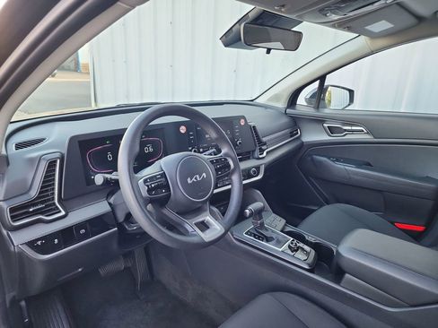 Used 2024 Kia Sportage LX image 14