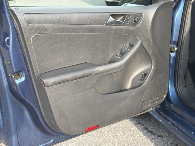Used 2015 Volkswagen Jetta S FWD image 12