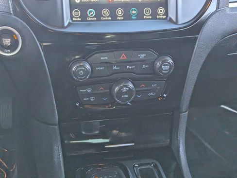Used 2022 Chrysler 300 S w/ Safetytec Plus Group image 23
