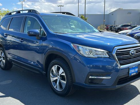 Certified 2022 Subaru Ascent Premium w/ Convenience Package AWD/4WD image 4