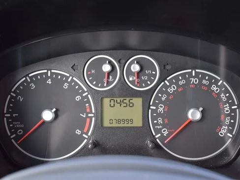 Used 2011 Ford Transit Connect XL FWD image 15