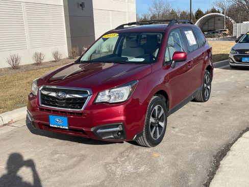 Used 2018 Subaru Forester 2.5i Premium w/ All-Weather Package image 13