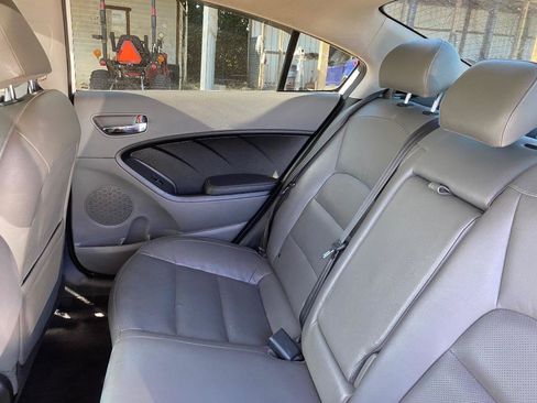 Used 2017 Kia Forte EX w/ EX Premium Plus Package FWD image 37