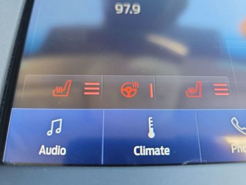 Used 2020 Ford Edge SEL w/ Cold Weather Package image 29