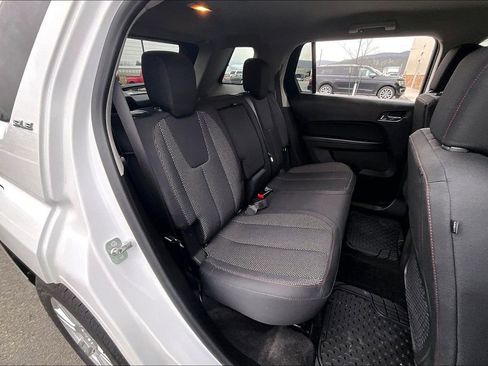 Used 2016 GMC Terrain SLE image 27