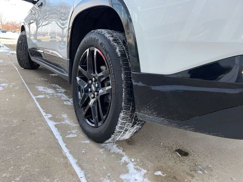 Used 2020 Chevrolet Traverse Premier w/ Redline Edition image 21