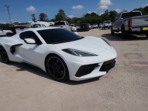Certified 2020 Chevrolet Corvette Stingray Coupe w/ 1LT RWD image 2