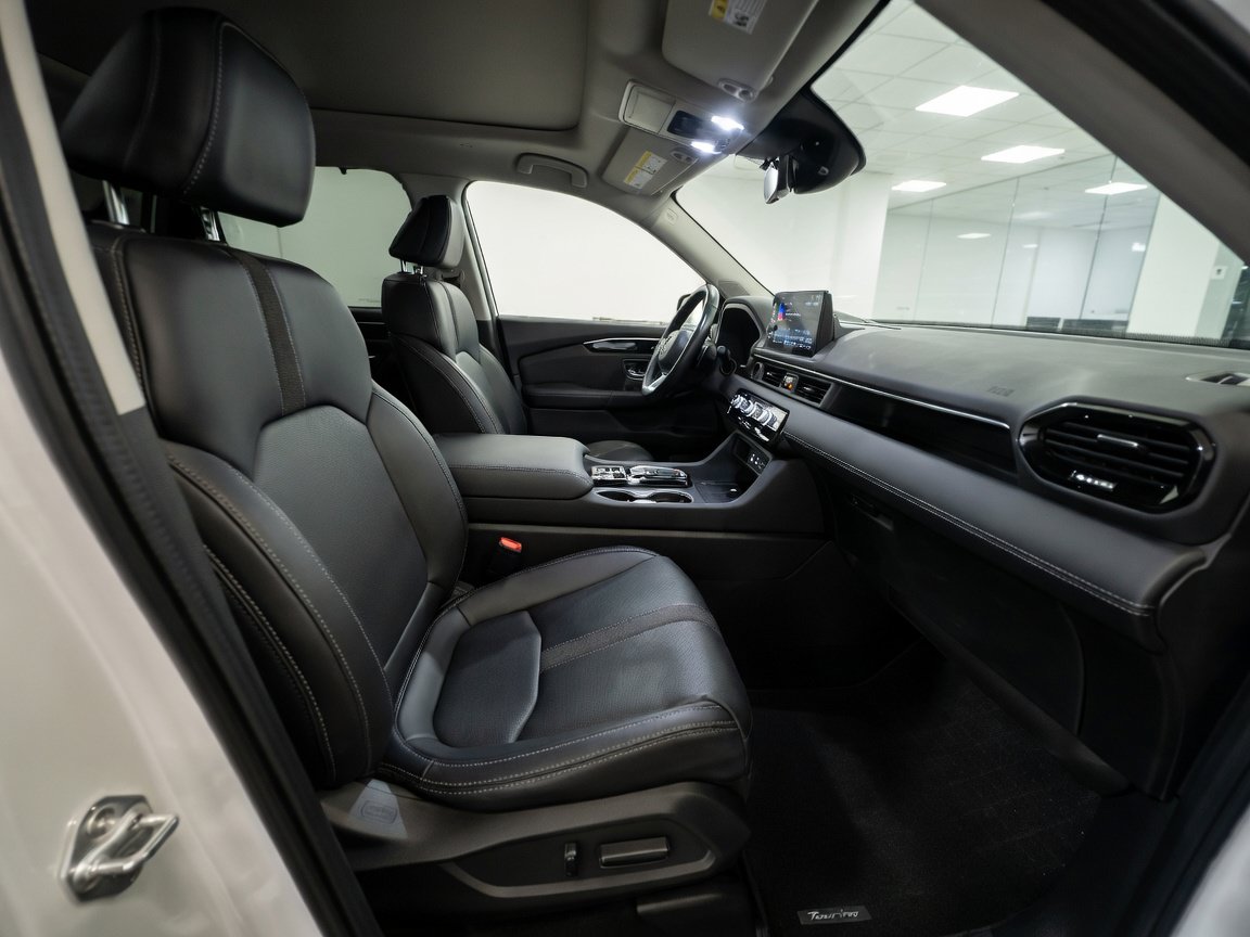 Used 2023 Honda Pilot Touring image 23