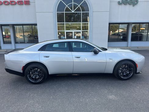 New 2026 Dodge Charger R/T AWD/4WD image 2