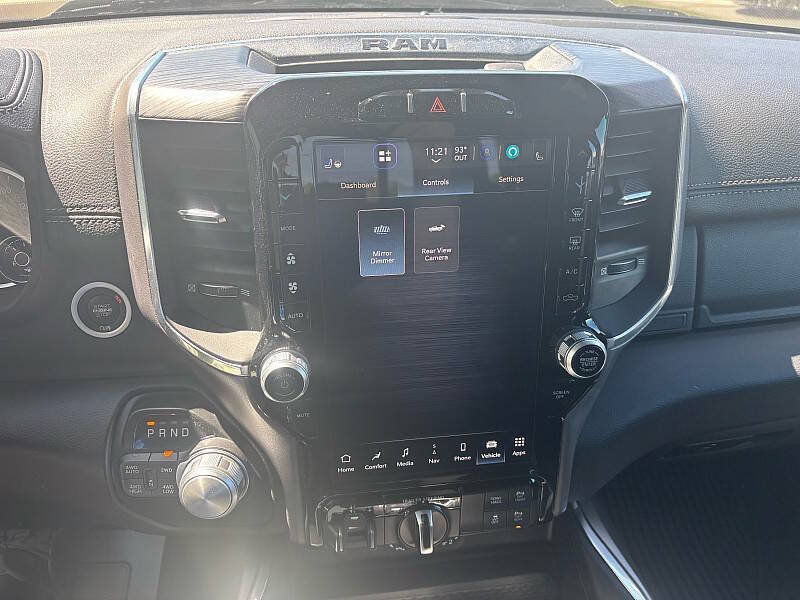 Used 2023 RAM 1500 Laramie AWD/4WD image 58