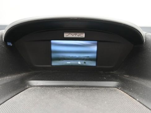 Used 2018 Ford Escape SE image 19