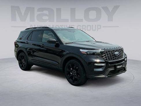 Used 2023 Ford Explorer ST-Line AWD/4WD image 7