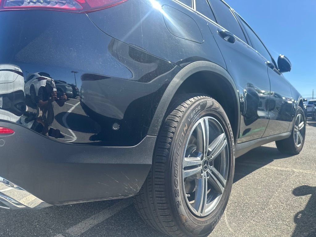 Used 2022 Mercedes-Benz GLC 300 image 6