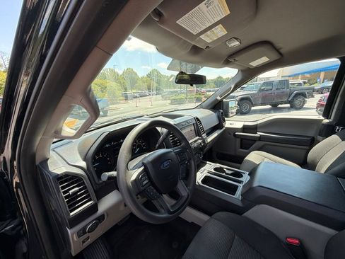 Used 2017 Ford F150 XL w/ Equipment Group 101A Mid RWD image 9