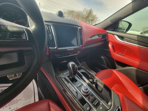 Used 2017 Maserati Levante S image 14