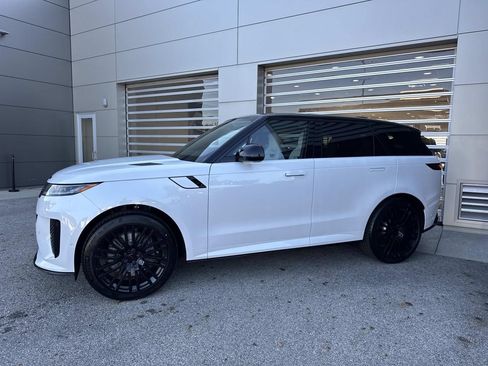 New 2027 Land Rover Range Rover Sport SV AWD/4WD image 3