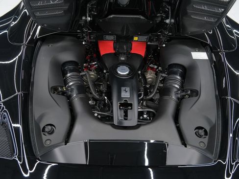 Used 2023 Ferrari F8 Tributo RWD image 51