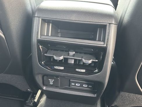 New 2026 Jeep Grand Cherokee Altitude image 29