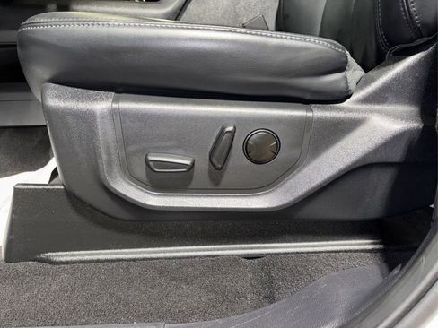 Used 2024 Ford Expedition XLT image 29