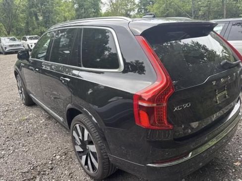 Used 2024 Volvo XC90 T8 Plus w/ Protection Package AWD/4WD image 3