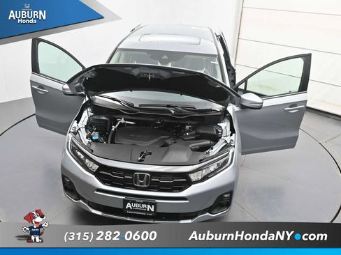 New 2026 Honda Odyssey Touring image 35