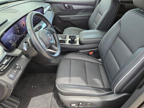 Used 2025 Buick Enclave Preferred FWD image 6