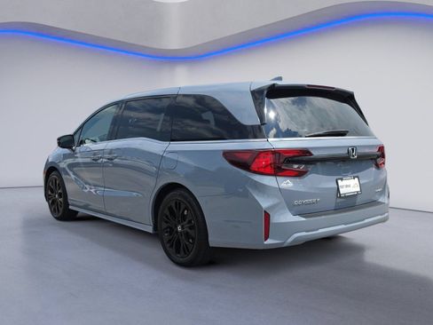 Used 2025 Honda Odyssey Sport-L image 3