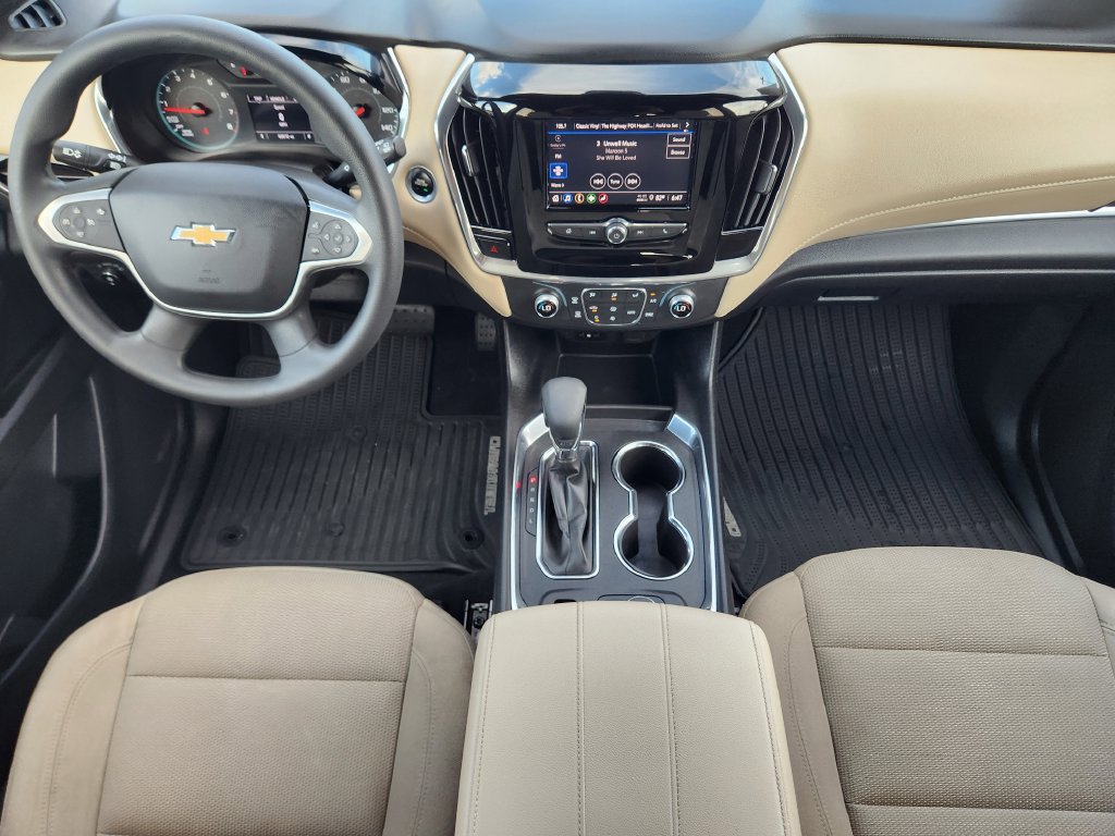 Used 2023 Chevrolet Traverse LS FWD image 27