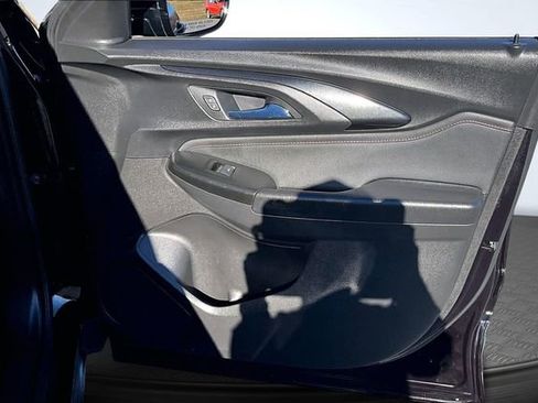 Used 2021 Chevrolet TrailBlazer RS w/ Convenience Package image 28