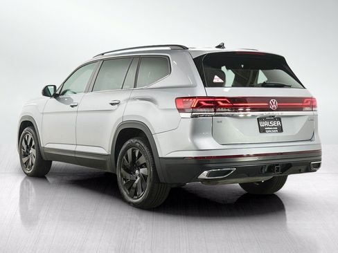 Used 2026 Volkswagen Atlas SE AWD/4WD image 3