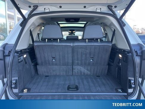 Used 2024 BMW X7 xDrive40i w/ Executive Package image 12